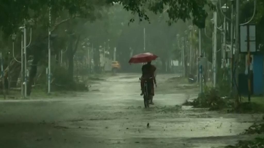 North Bengal Rain: পুজোতেও বৃষ্টি রাজ্যে? আগামী ২ দিন ভারী বৃষ্টির পূর্বাভাস উত্তরবঙ্গে