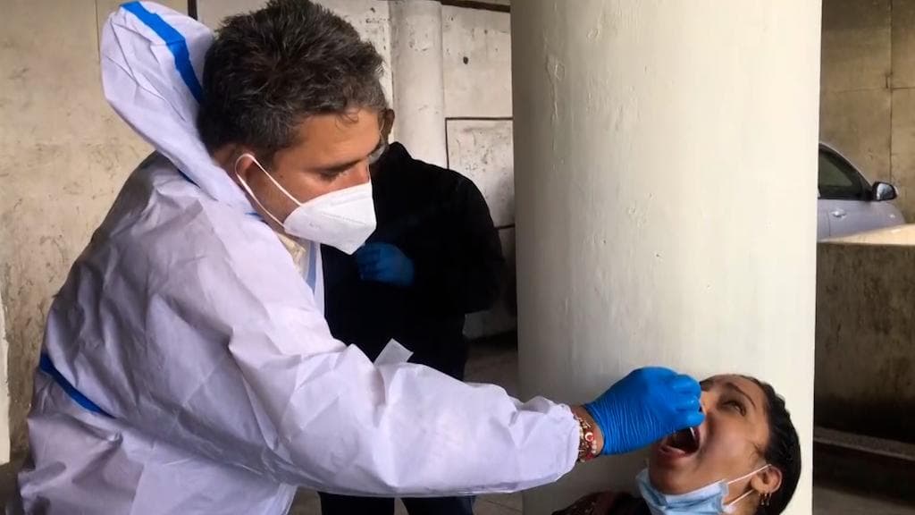 Covid in India: দেশে নতুন করে কোভিডে আক্রান্ত হলেন ১২,৮৮৫ জন, মৃত্যু ৪৬১ জনের