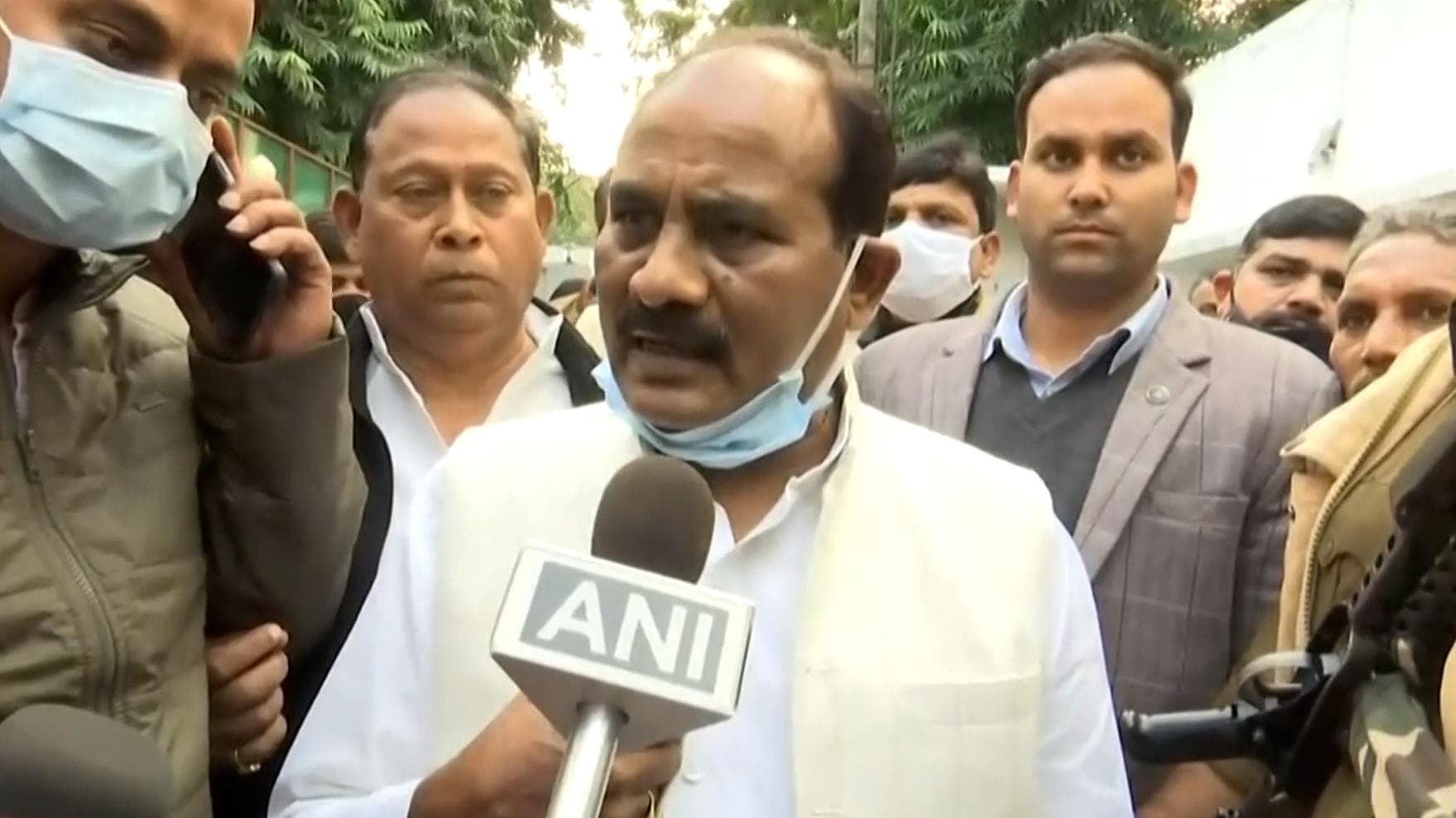 Fresh setback for BJP in UP, another cabinet minister Dara Singh Chauhan quits