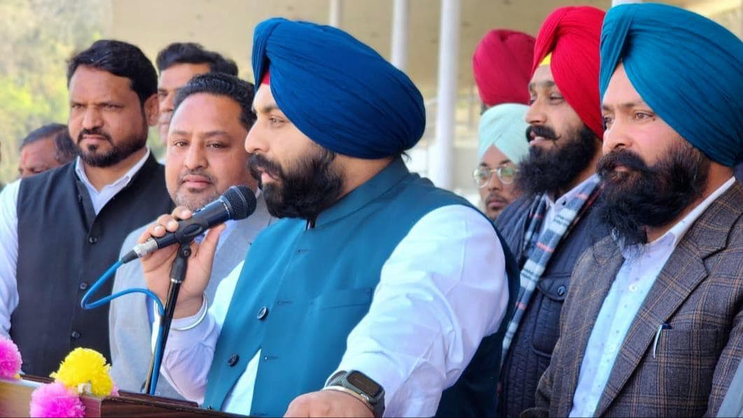 Minister Harjot Bains resolves public grievances at 'Aap Di Sarkar Aap De Dwar' camps