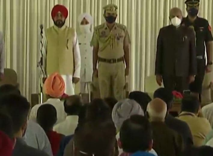 Punjab Cabinet: पंजाब में चन्नी सरकार का हुआ विस्तार, 15 मंत्रियों में से 6 हैं नए 