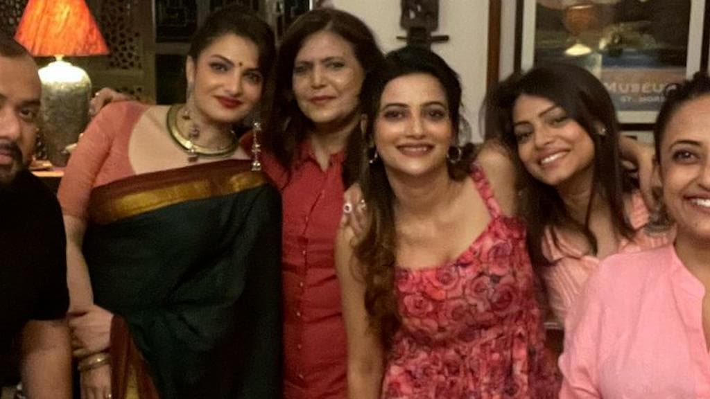 Ushashi Roy Birthday: পরিবার-বন্ধুদের সঙ্গে জমাটি জন্মদিন উদযাপন বকুলের, জানেন কত বয়স হল?