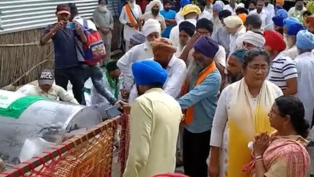 TMC on Lakhimpur: পদে পদে বাধা, হার না মেনে লখিমপুরে তৃণমূল প্রতিনিধি দল, কী বললেন তাঁরা? 