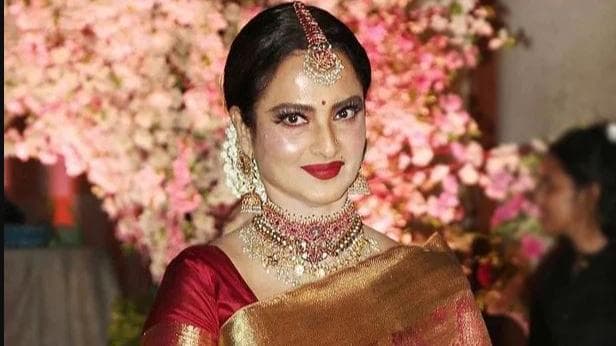 सदाबहार रेखा के आज भी दीवाने हैं फैंस 