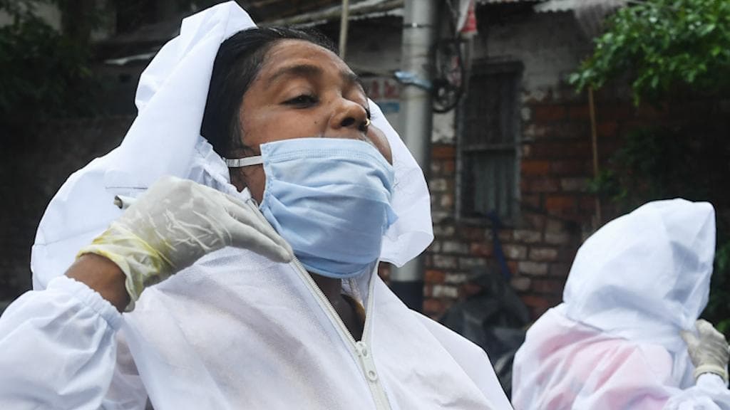 West Bengal Covid Update: গত ২৪ ঘন্টায় করোনা প্রাণ কেড়েছে ৯ জনের, সুস্থ হয়েছেন ৫৬৮ জন