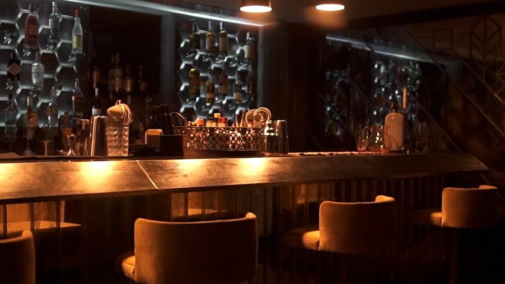 Delhi Liquor Shop: अब दिल्ली में नयी आबकारी नीति लागू, खुल गईं 850 नई प्राइवेट शराब की दुकानें