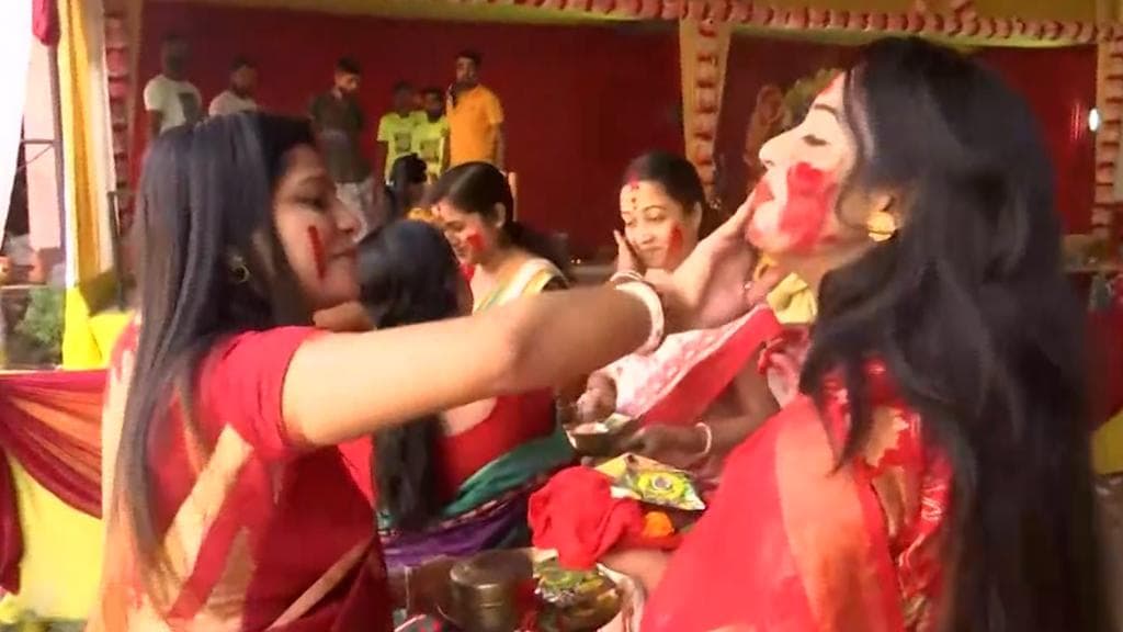 High Court: পুষ্পাঞ্জলি ও সিঁদুর খেলায় অনুমতি হাইকোর্টের, তবে মানতে হবে এই নিয়মগুলো 