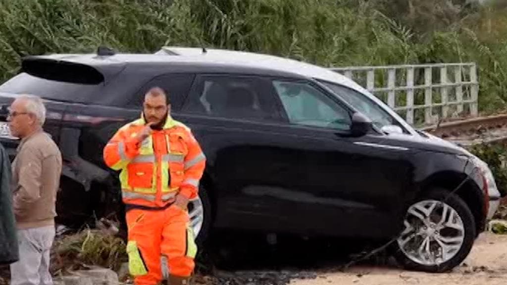 Italy Heavy Rain: ভারী বৃষ্টিতে বিপর্যস্ত ইতালি