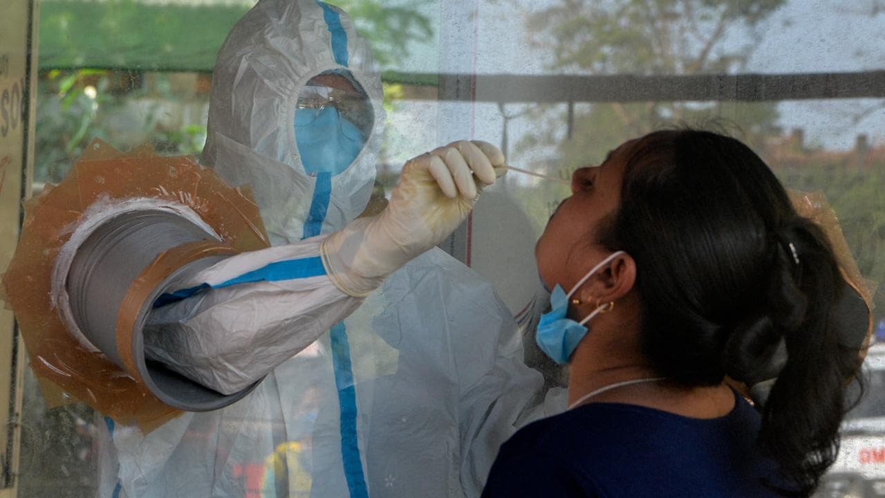 India Covid Update :  দেশে একদিনে নতুন করে করোনায় আক্রান্ত ২ লক্ষ ৩৪ হাজার ২৮১ , মৃত ৮৯৩