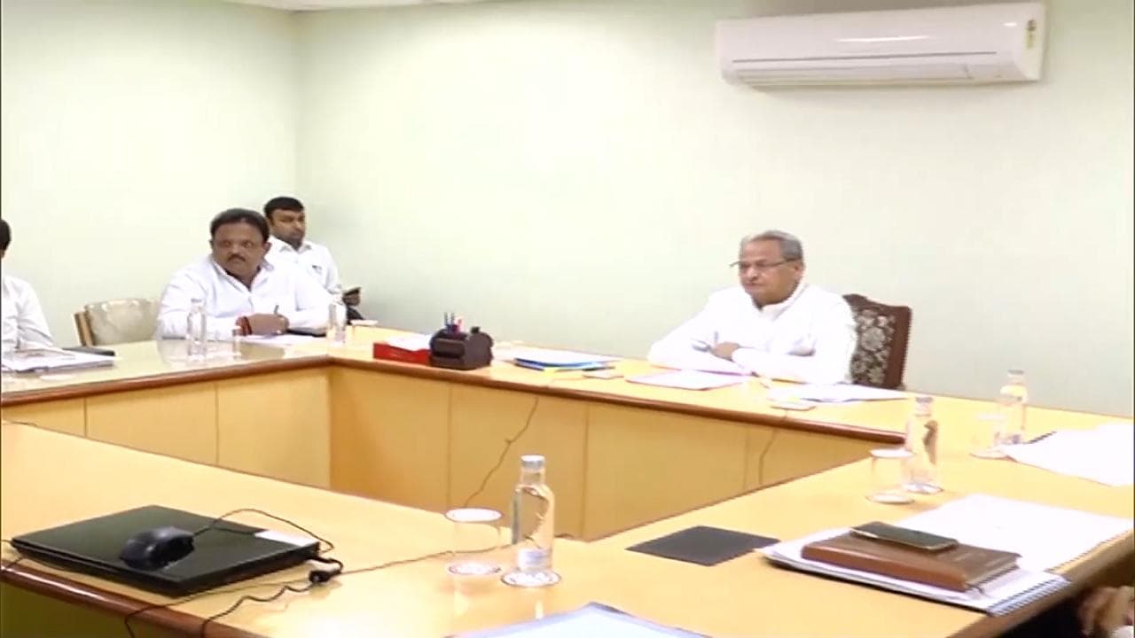 Rajasthan Cabinet Reshuffle: 'एक नेता, एक पद' के फॉर्मूले पर होगा विस्तार, 3 मंत्रियों की छुट्टी तय