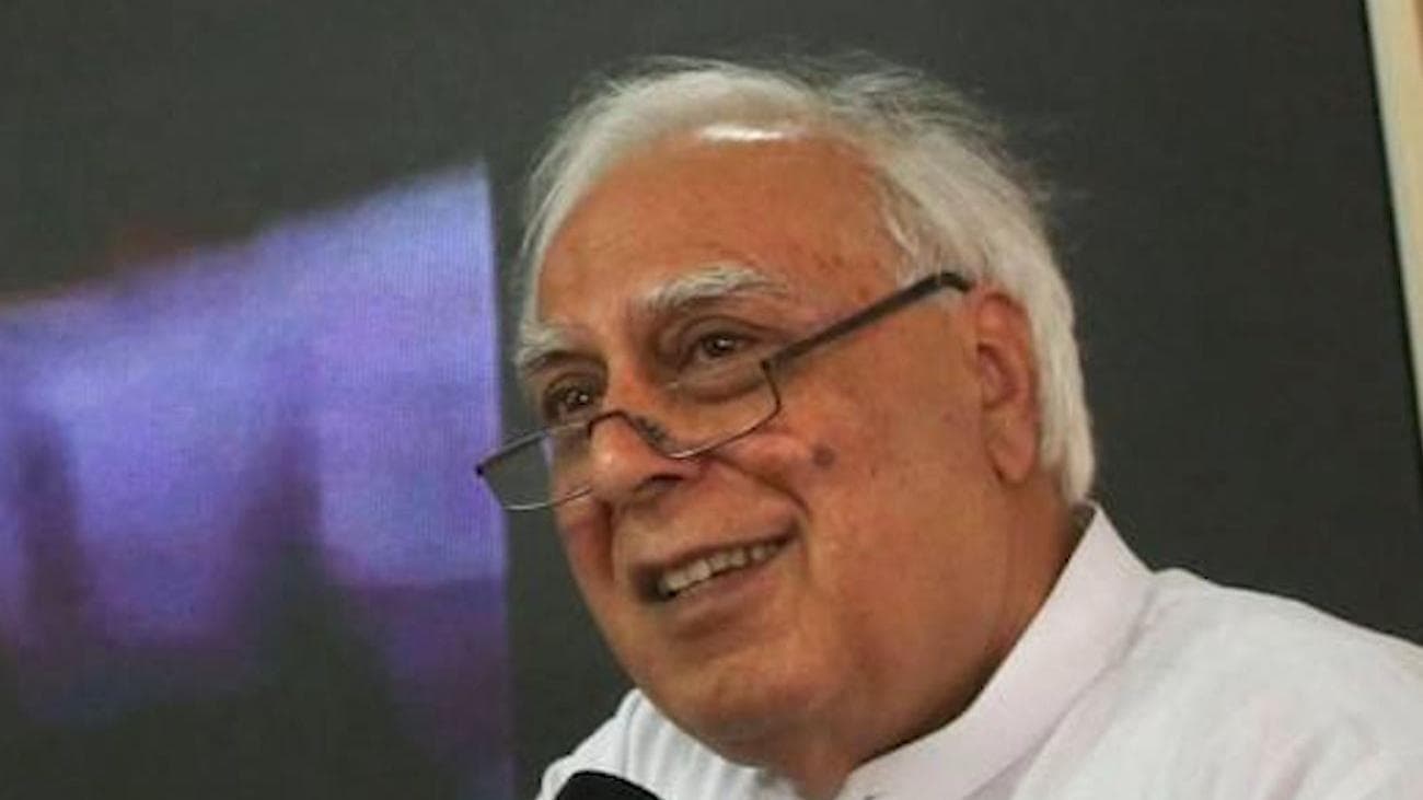 Global Hunger Index: कपिल सिब्बल का तंज, कहा- बधाई हो मोदी जी, भूखमरी मिट गई !