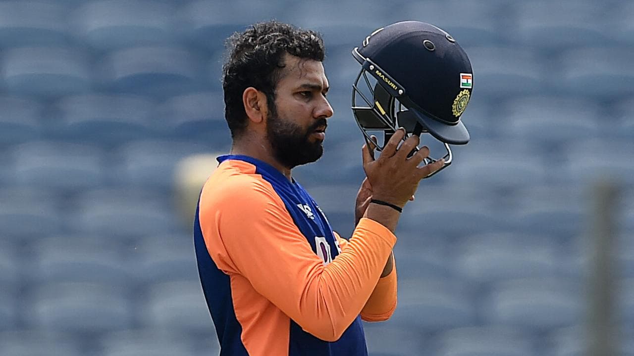 Sunil Gavaskar's Suggestion: पूर्व कप्तान बोले, अगले दो T-20 वर्ल्ड कप में रोहित को बनाया जाए कैप्टन