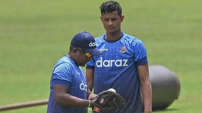 Bangladesh spin coach Herath tests Covid-19 positive, entire squad in quarantine