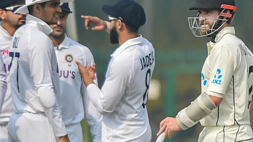 Kanpur Test: পাঁচ উইকেট অক্ষর প্যাটেলের, ২৯৬ রানে অলআউট নিউজিল্যান্ড