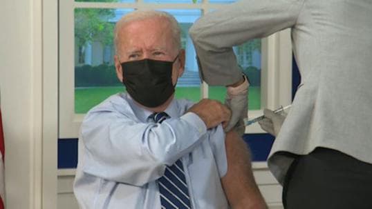 Booster Shot: अमेरिका के राष्ट्रपति जो बाइडेन ने लिया COVID वैक्सीन का बूस्टर शॉट, लोगों से की ये अपील