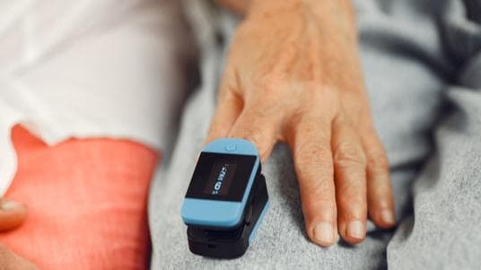 Pulse oximeter more useful than temperature checks for older adults: Covid-19 study