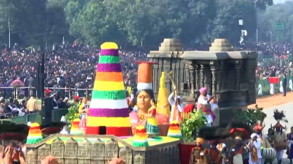  Rajnath Singh : ট‍্যাবলো ‘রাজনীতি’, সংঘাত এড়াতে মমতাকে চিঠি রাজনাথের