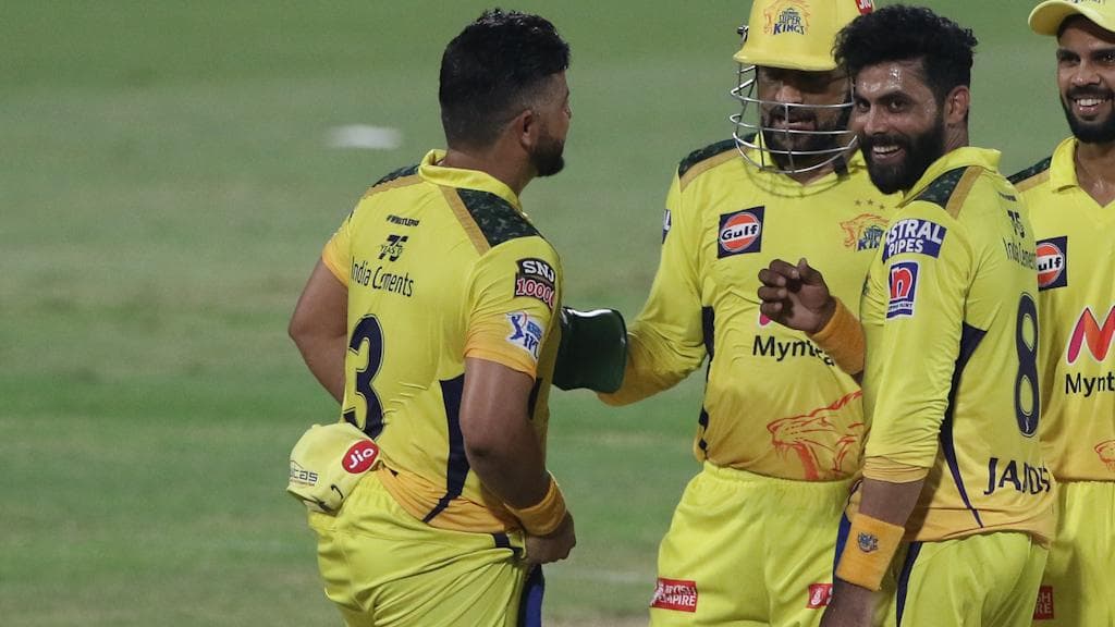 IPL 2021, CSKvSRH: ছয় মেরে জয় আনলেন ধোনি, সেই সঙ্গে ক্যাচের সেঞ্চুরি