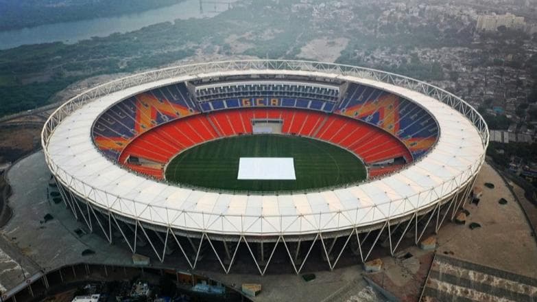 IND vs WI: कोरोना ने किया वनडे सीरीज का मजा किरकिरा, गुजरात सरकार ने उठाया बड़ा कदम