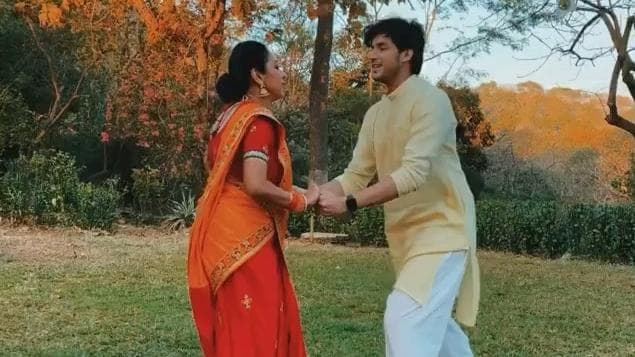 शाहरुख के गाने पर 'अमुपमा' ने किया ऑनस्क्रीन बेटे के साथ डांस