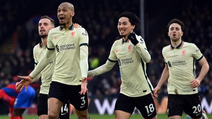 Premier League: Liverpool close gap on leaders Manchester City after 3-1 win over Crystal Palace