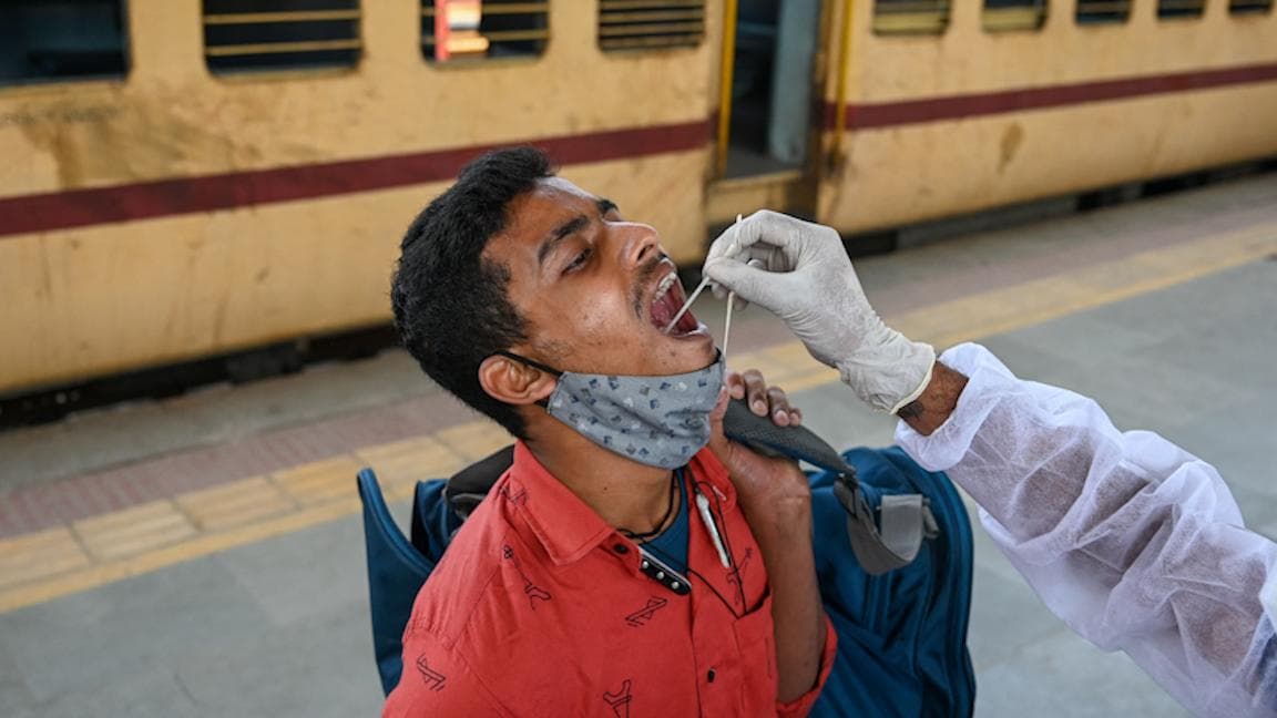 Covid in Bengal: রাজ্যে নতুন করে কোভিডে আক্রান্ত ৭৫২, মৃত্যু হয়েছে ৭ জনের