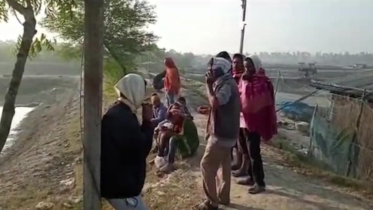 Tiger: কুলতলির গ্রামে বাঘের পায়ের ছাপ ঘিরে তীব্র আতঙ্ক, তল্লাশিতে নেমেছেন বন দফতরের কর্মীরা