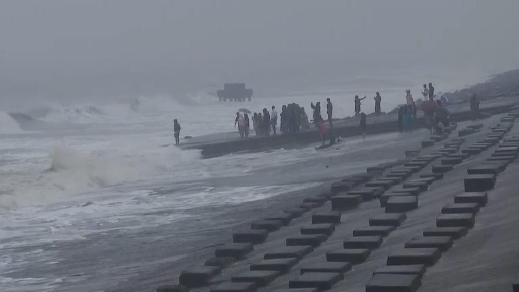 Cyclone Asani: সোমবার আছড়ে পড়বে ঘূর্ণিঝড় 'অশনি', যুদ্ধকালীন তৎপরতায় শুরু প্রস্তুতি