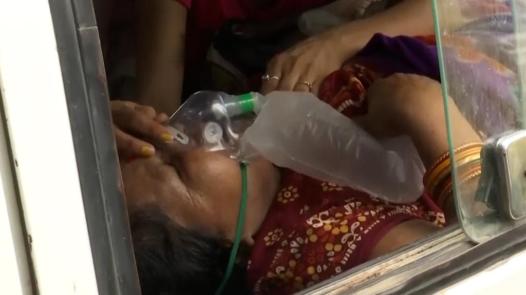 Covid restrictions in State: সব রাজ্যেই কড়া হয়েছে কোভিড বিধিনিষেধ, বন্ধ স্কুল-কলেজ, অফিসে হাজিরা ৫০ %