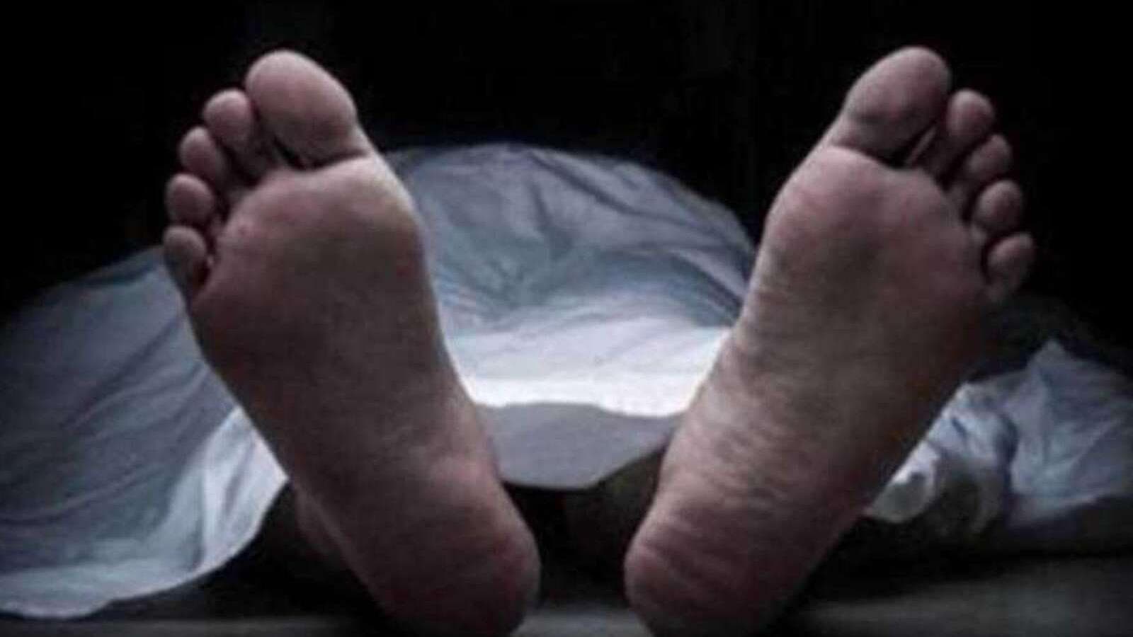 Mathura में ट्रेन से कटे दो दोस्त, ईयरफोन लगा कर PUBG खेल रहे थे