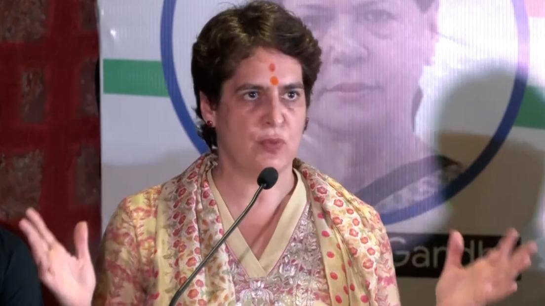 Priyanka Gandhi on Hijab: 'বিকিনি, ঘোমটা, হিজাব, কে কী পরবে, ব্যক্তিগত পছন্দ', গর্জে উঠলেন প্রিয়াঙ্কা