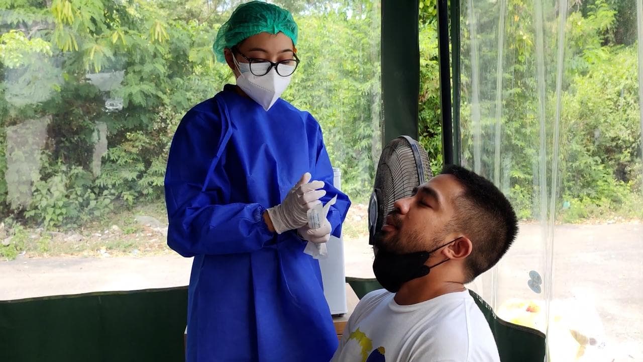 Omicron: दिल्ली एयरपोर्ट पर 1,500 अंतरराष्ट्रीय यात्रियों के रुकने का इंतजाम, पहले होगी RT-PCR जांच 