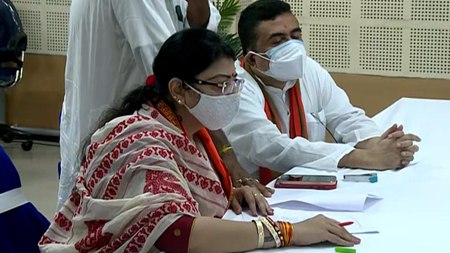 Bhawanipur: গণনাকেন্দ্রের বাইরে ১৪৪ ধারা, হিংসা ঠেকানোর দাবিতে হাইকোর্টে চিঠি BJP-র