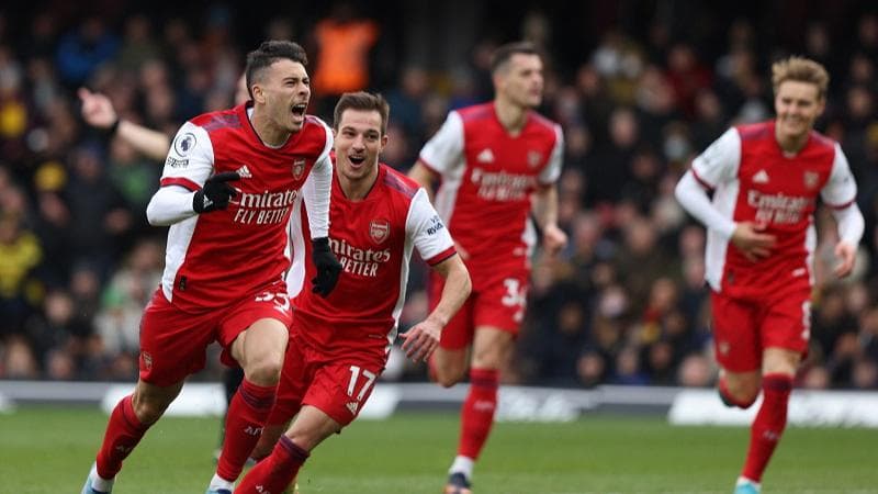 Premier League: Arsenal beat Watford 3-2 to break into the top 4