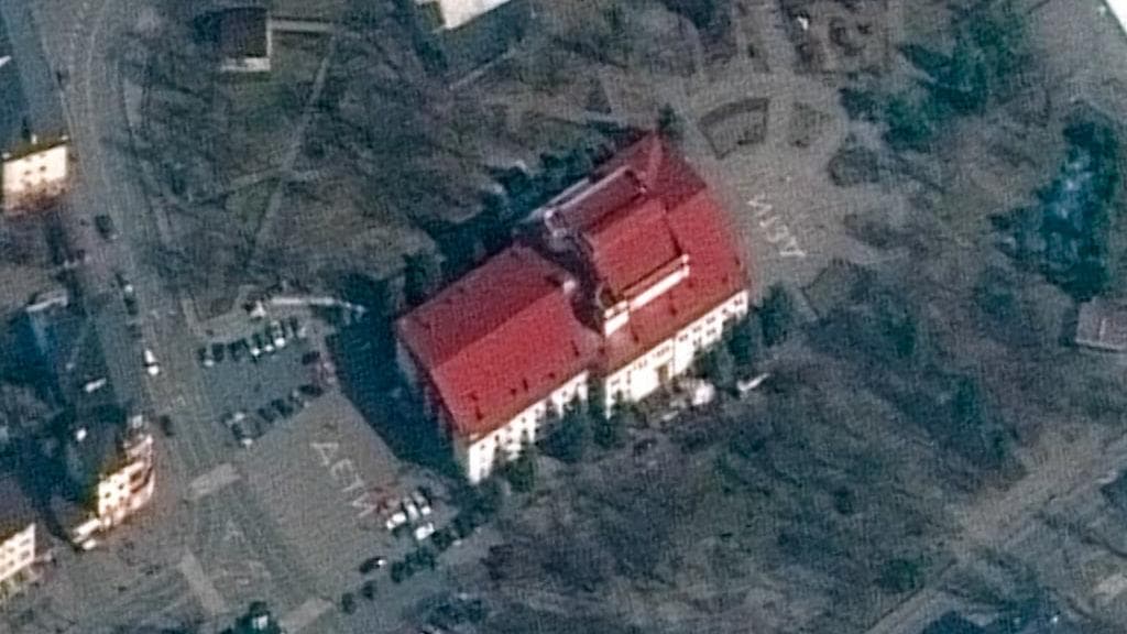 Ukraine War: মারিওপোলের থিয়েটারে আশ্রয় নেওয়া সাধারণ নাগরিকদের উপর রুশ বোমাবর্ষণের অভিযোগ