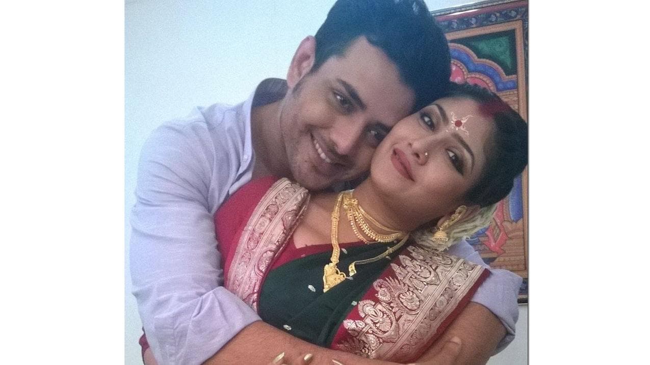 Debolina-Tathagata: ভাঙছে অভিনেত্রী দেবলীনা এবং পরিচালক তথাগতর সম্পর্ক, নেপথ্যে কী তবে বিবৃতি চ্যাটার্জী?