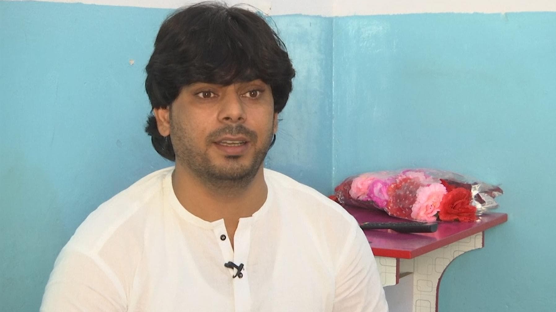 Taliban takeover: famous Afghan actor, who is Shah Rukh Khan fan, among refugees in Karachi