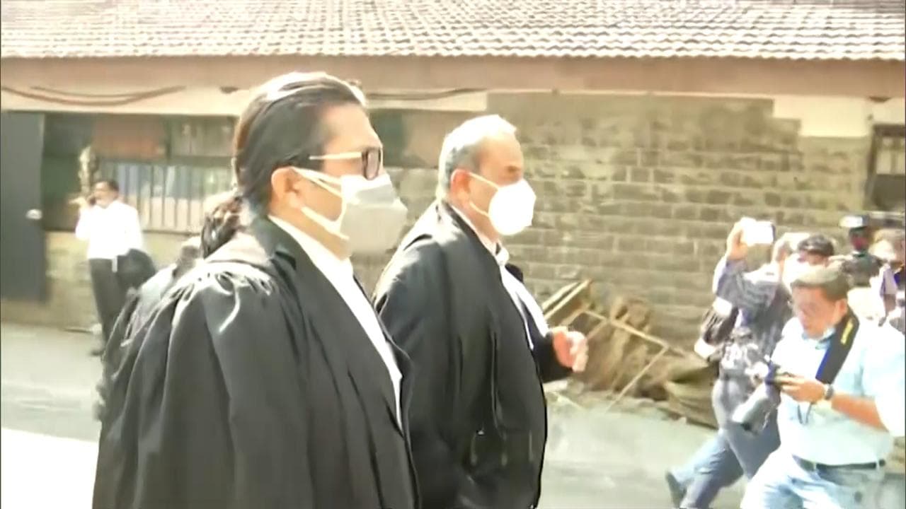 Aryan Khan Lawyers: बेटे आर्यन की बेल के लिए पापा शाहरुख ने उतारी वकीलों की फौज, मुकुल रोहतगी भी जुड़े 