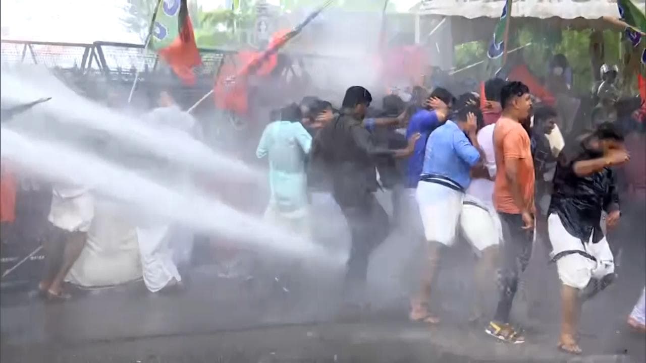 Kerala protests: BJP marches over councillor's arrest| CM Vijayan faces smuggling heat 