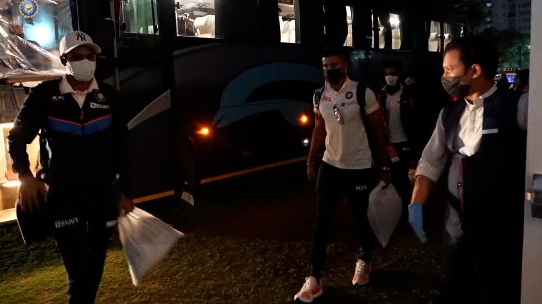 Team India: শ্রীলঙ্কার বিরুদ্ধে টি২০ সিরিজ খেলতে লখনউ পৌঁছালো টিম ইন্ডিয়া, প্রথম ম্যাচ ২৪ ফেব্রুয়ারি