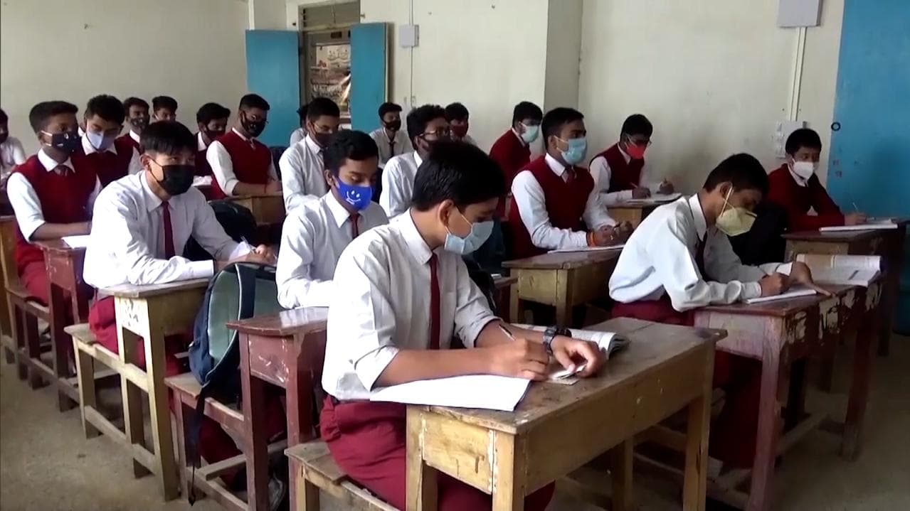 Higher Secondary 2022: JEE Main পরীক্ষার জেরে উচ্চমাধ্যমিকের সূচিতে বদল, বিস্তারিত জানুন