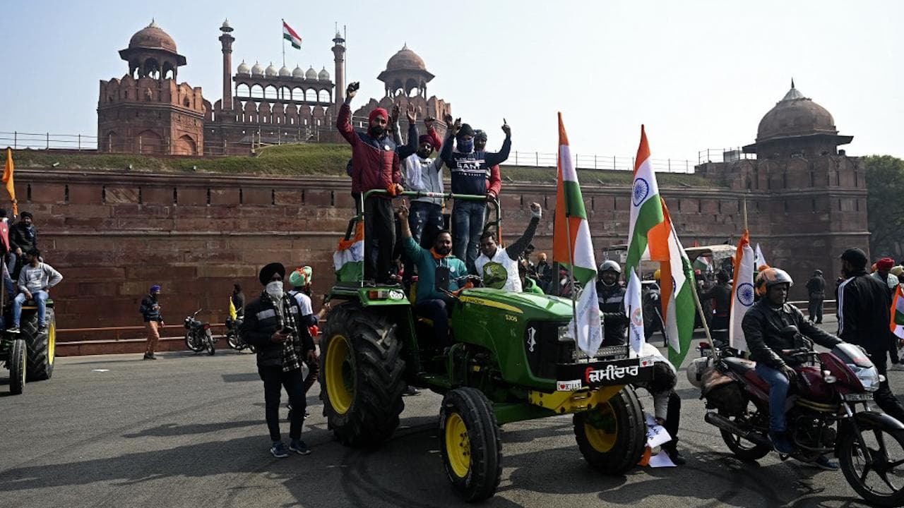 Punjab: चन्नी सरकार का ऐलान, 26 जनवरी की ट्रैक्टर रैली हिंसा में गिरफ्तार 83 लोगों को मिलेगा ₹2-2 लाख 