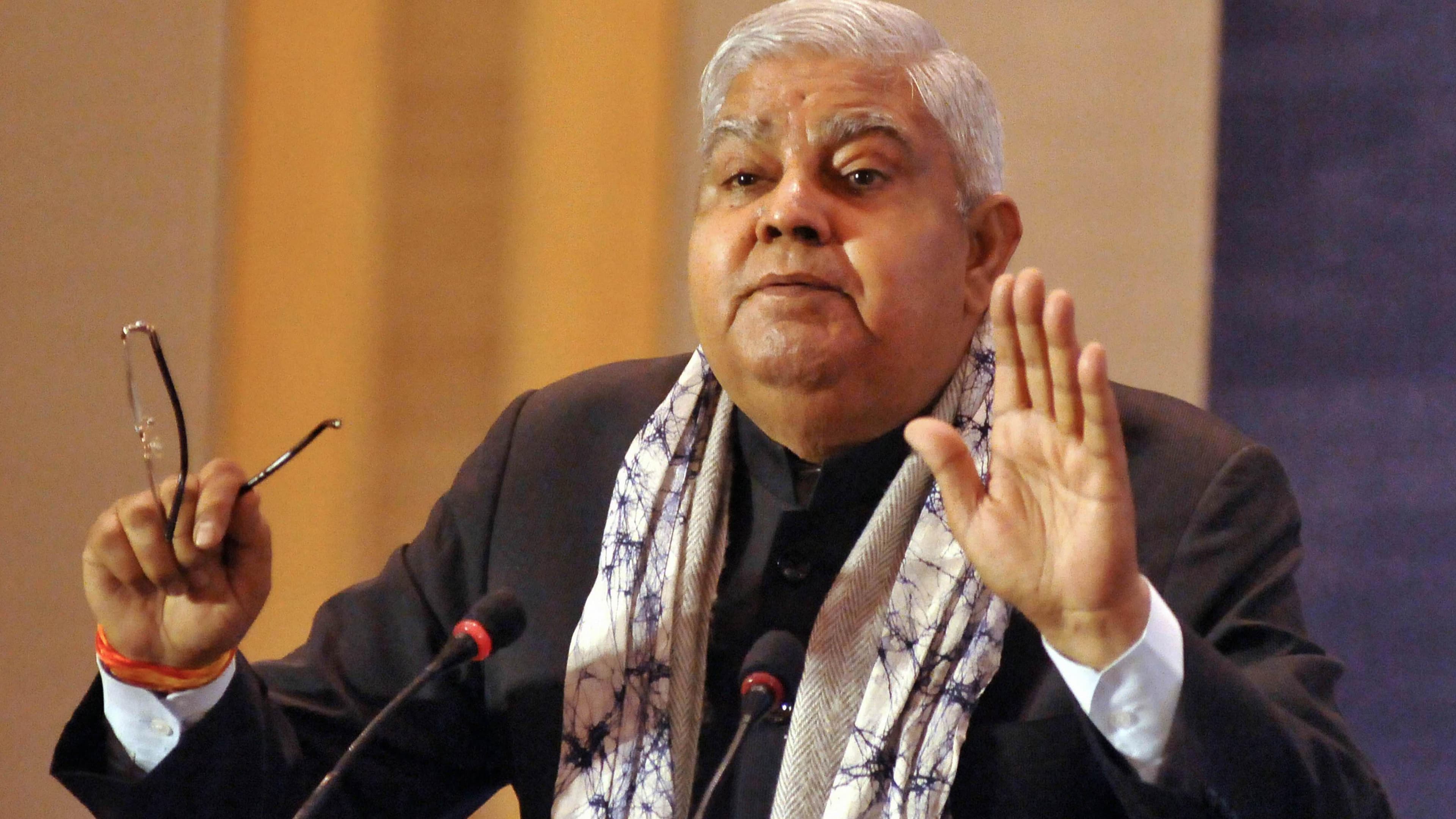 Jagdeep Dhankhar: রাজ্যপাল ইস্যুতে উত্তাল সংসদ, রাজ্যসভা থেকে ওয়াকআউট তৃণমূলের