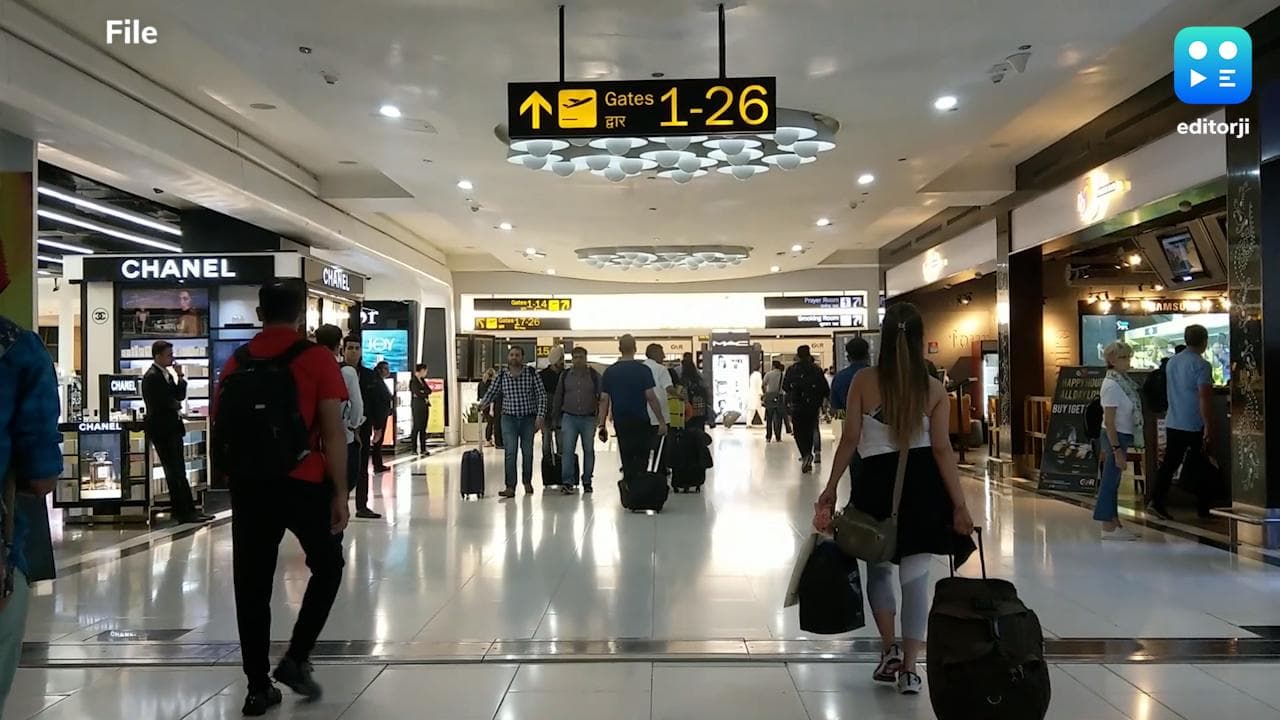 Canada lifts ban: अब भरिए कनाडा के लिए उड़ान, शर्तों के साथ उड़ानों पर लगा बैन हटाया