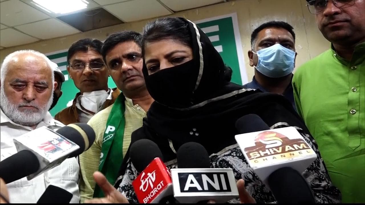 Mehbooba Mufti ने सरकार पर लगाए आरोप,कहा- बिना सबूत के लोगों को हिरासत में ले रही है सरकार 