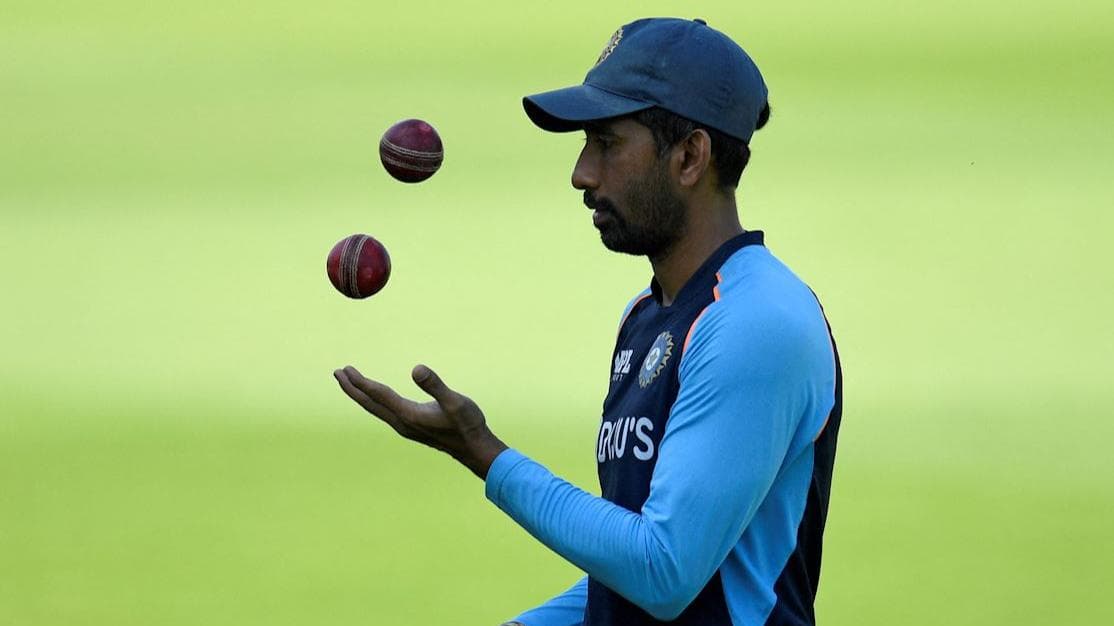 क्या Wriddhiman Saha का टेस्ट करियर खत्म? सिलेक्टर्स के मैसेज पर भारतीय विकेटकीपर ने उठाया बड़ा कदम