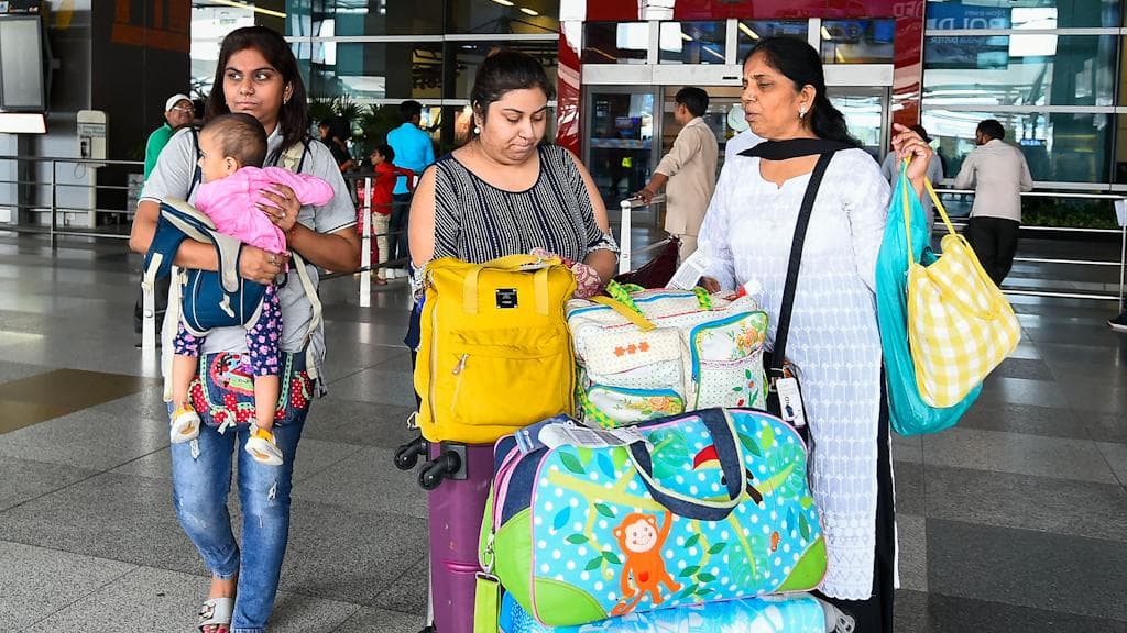 New rule for international travelers: বিদেশফেরত যাত্রীদের জন্য কেন্দ্রের নতুন নির্দেশিকা