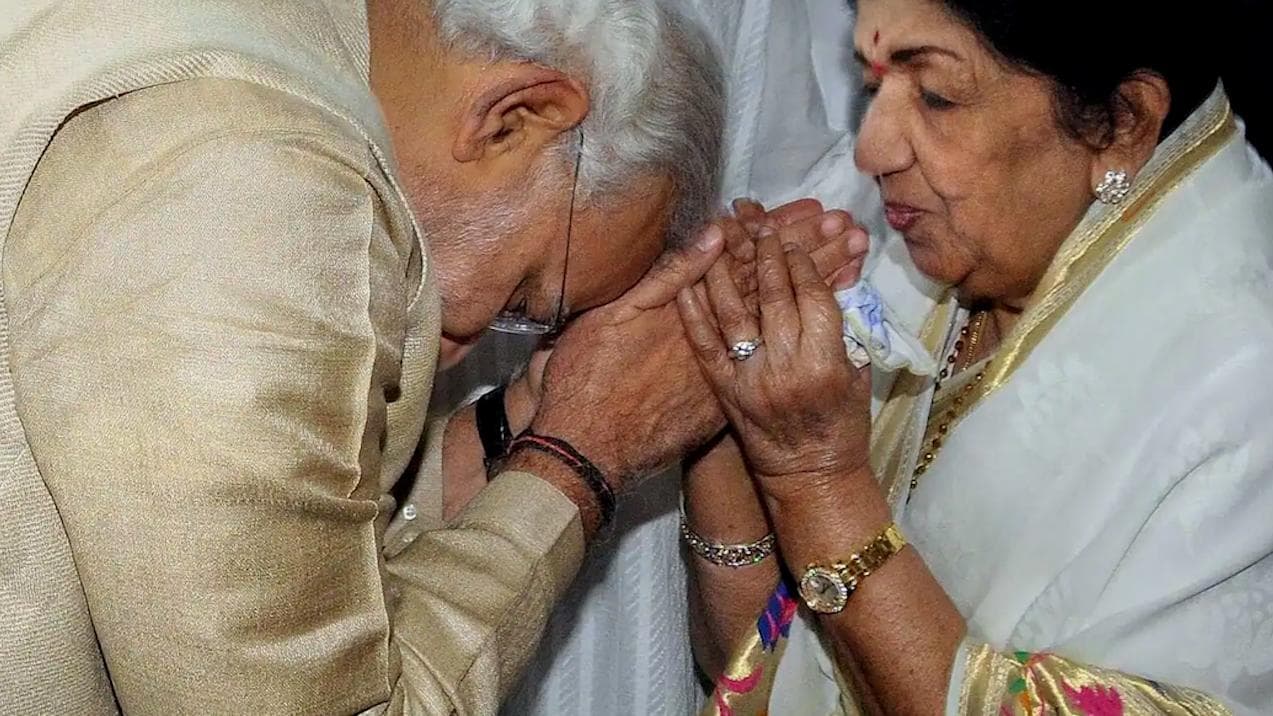 When Lata Mangeshkar wrote her first letter in Gujarati to PM Modi's mother