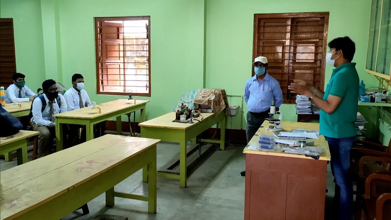 School Education Department : বন্ধ স্কুল, কেমনভাবে চলবে পঠন-পাঠন ? নির্দেশিকা জারি স্কুল শিক্ষা দফতরের