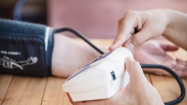 लो बीपी को हल्के में ना लें, स्ट्रोक के बाद मौत का ख़तरा लो बीपी के मरीज़ों में ज़्यादा 